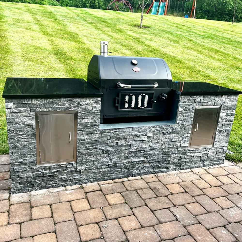 Outdoor Kitchens & Grill Stations