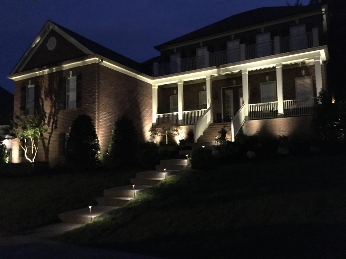 Low Voltage Outdoor Lighting
